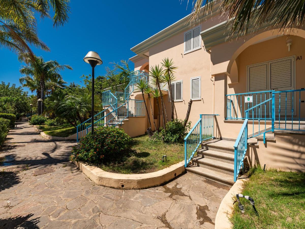 Mare Azzurro Aparthotel Cardedu Εξωτερικό φωτογραφία