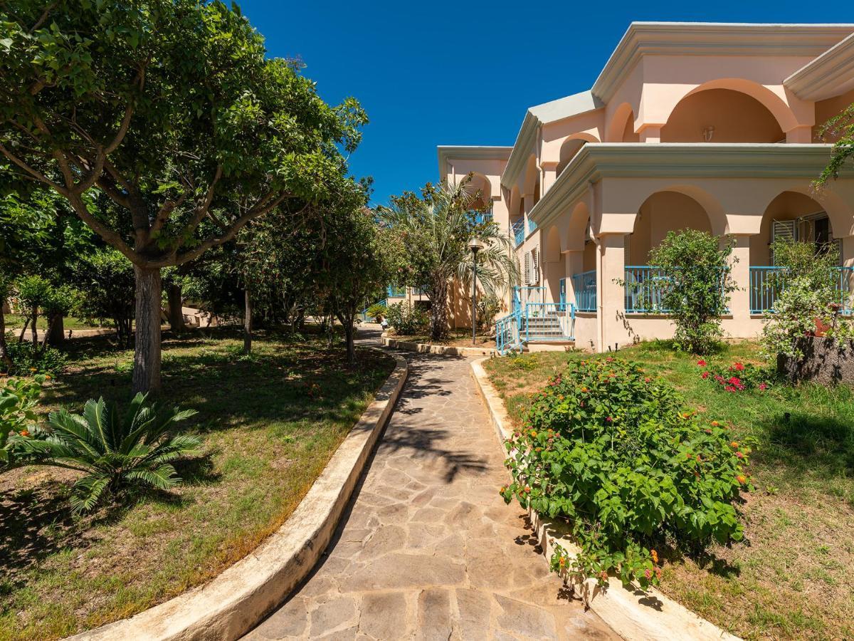 Mare Azzurro Aparthotel Cardedu Εξωτερικό φωτογραφία