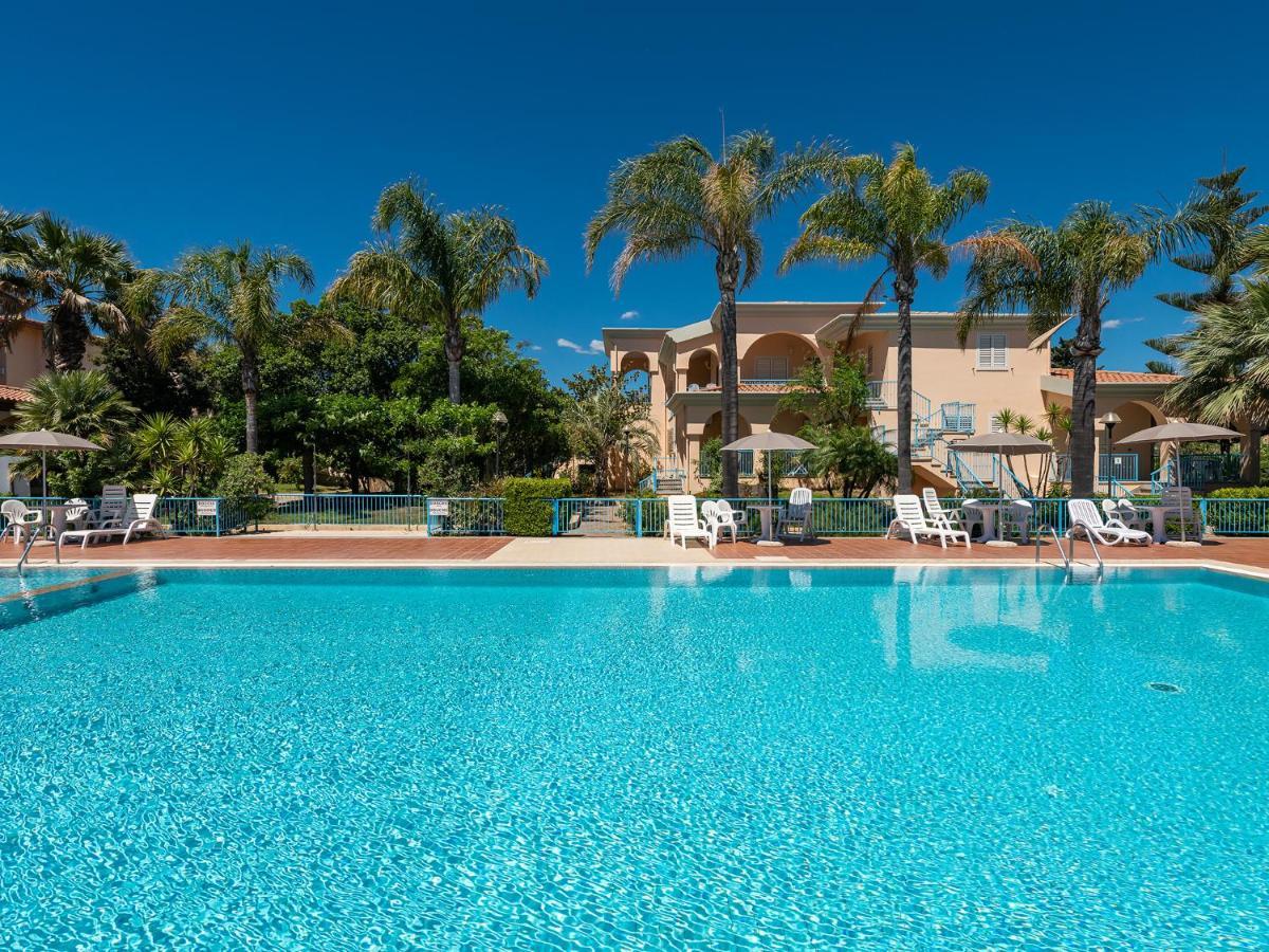 Mare Azzurro Aparthotel Cardedu Εξωτερικό φωτογραφία