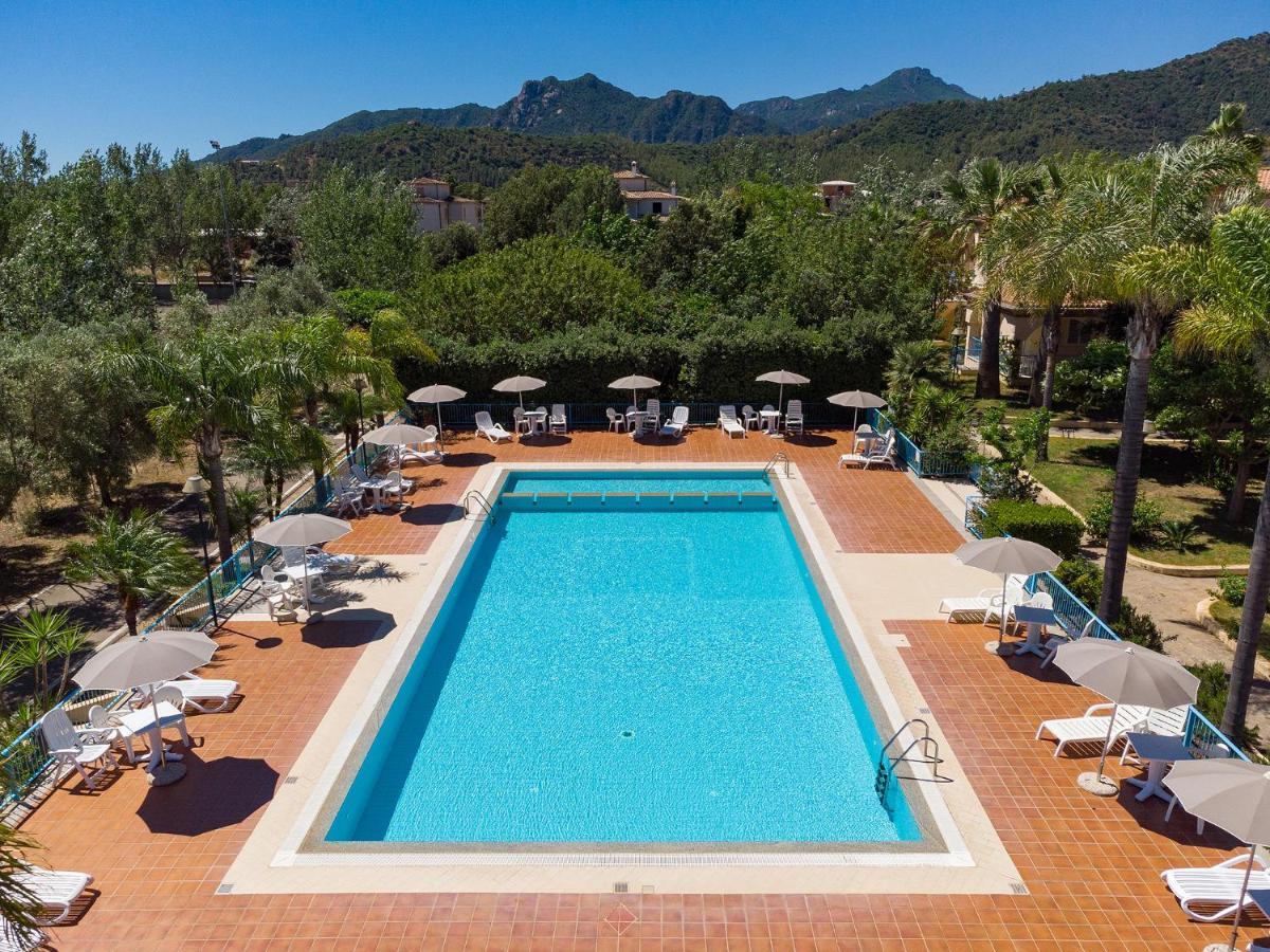 Mare Azzurro Aparthotel Cardedu Εξωτερικό φωτογραφία