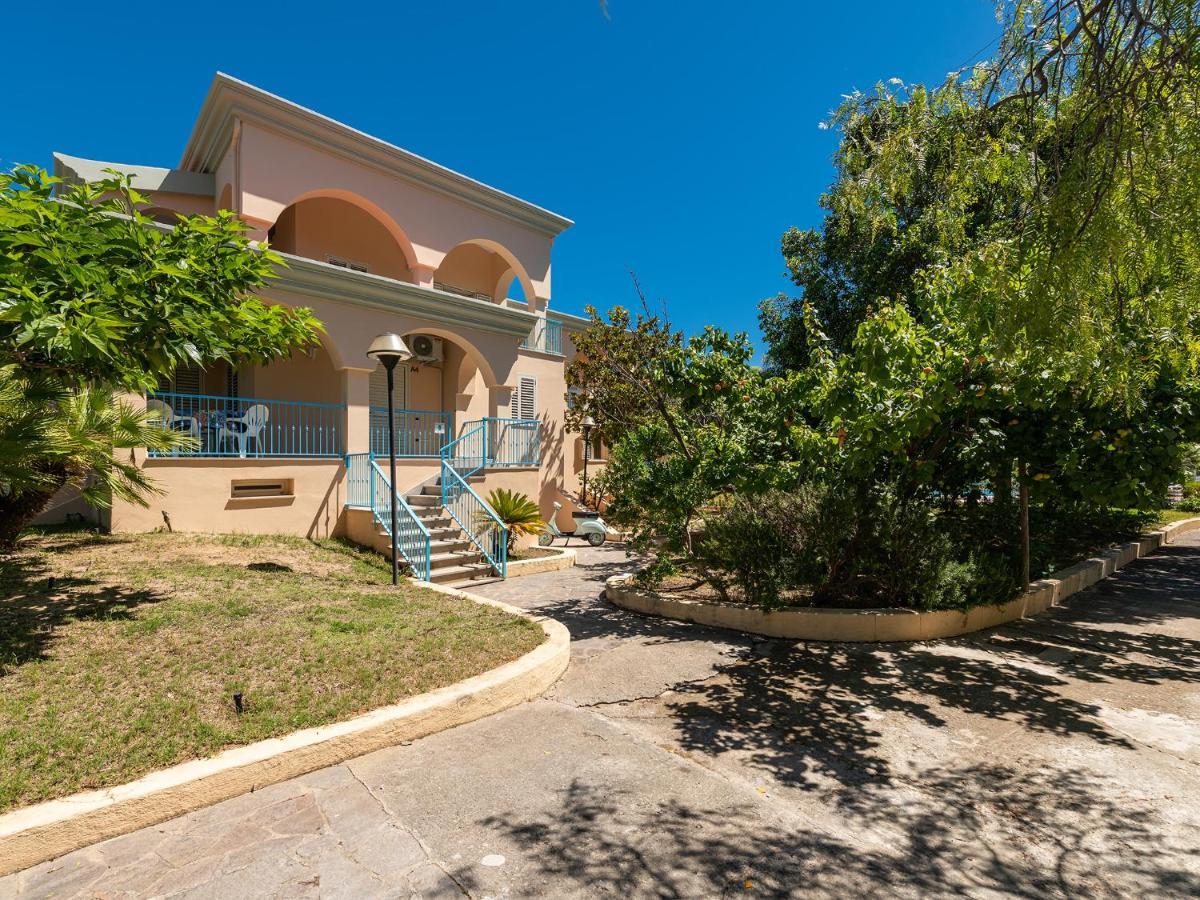Mare Azzurro Aparthotel Cardedu Εξωτερικό φωτογραφία